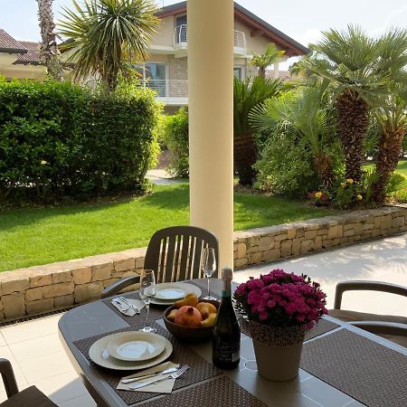 King' S Apartment Sirmione Buitenkant foto