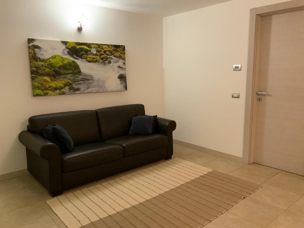 King' S Apartment Sirmione Buitenkant foto