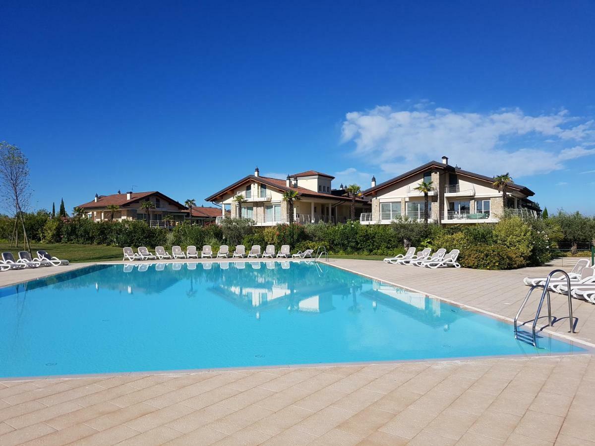 King' S Apartment Sirmione Buitenkant foto