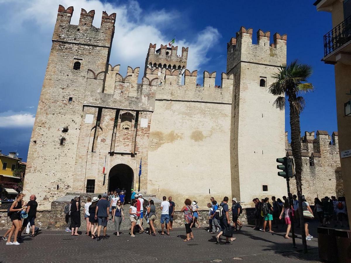 King' S Apartment Sirmione Buitenkant foto